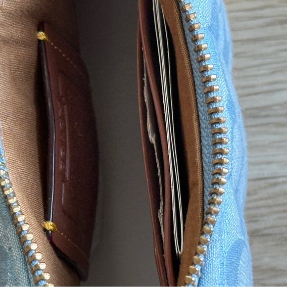 Coach Logo Handbag - Picture 11 of 13